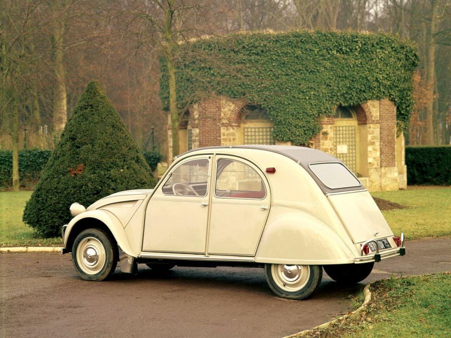  Citroen 2CV 1960 года  (фото 10 из 12)